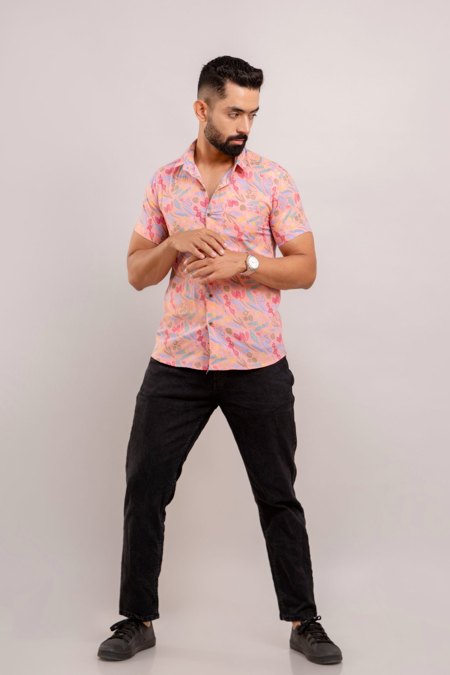 Men Pink Floral Printed Short Sleeves Casual Cotton Shirt-FrionKandy