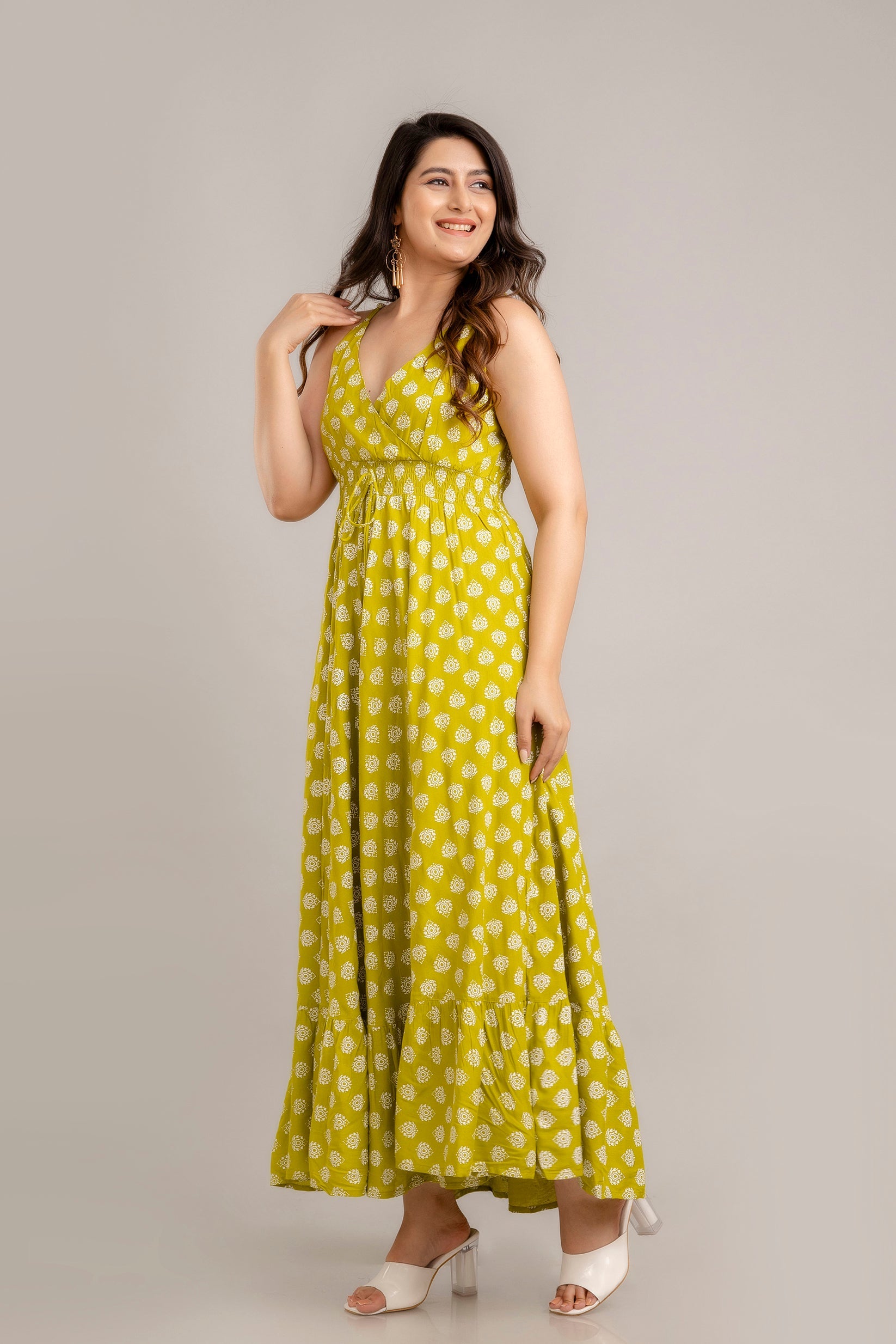 Green Floral Printed Sleeveless Fit and Flare Maxi Dress - SHKUP1361