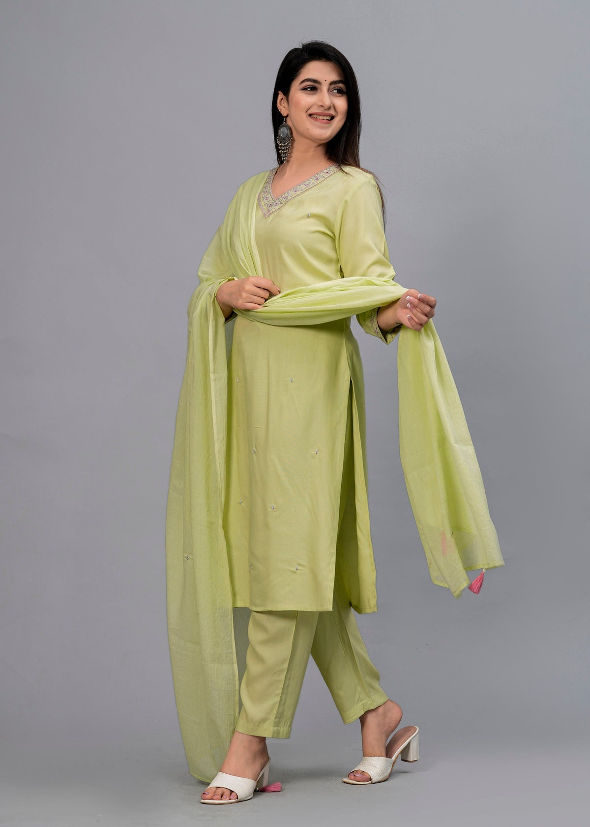 Women Olive Solid Embroidered Kurta with Trousers & Dupatta