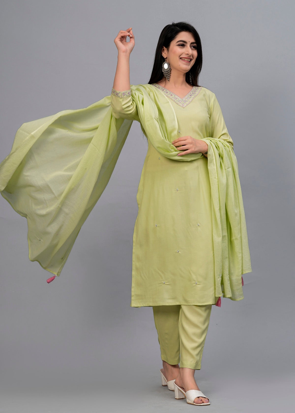 Women Olive Solid Embroidered Kurta with Trousers & Dupatta