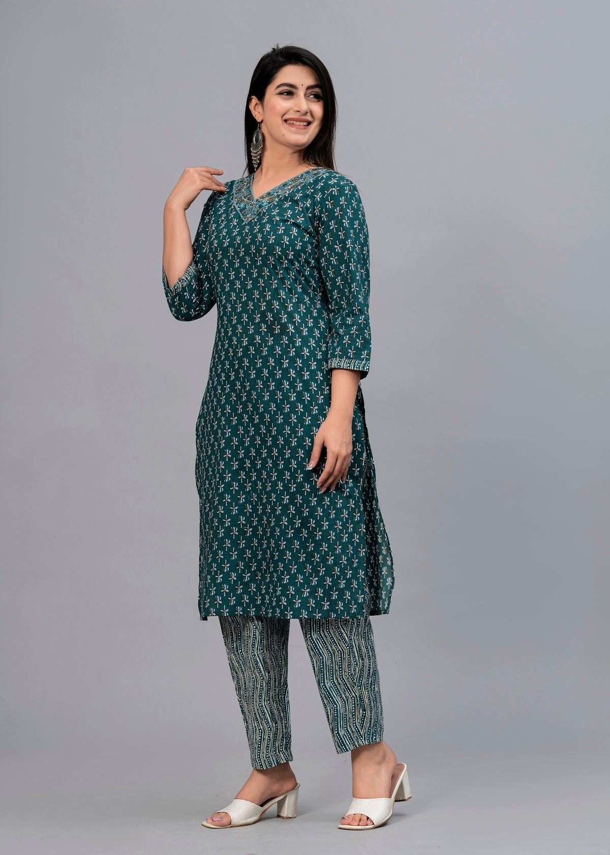 Women Opal Green Floral Printed Kurta with Trousers & Dupatta