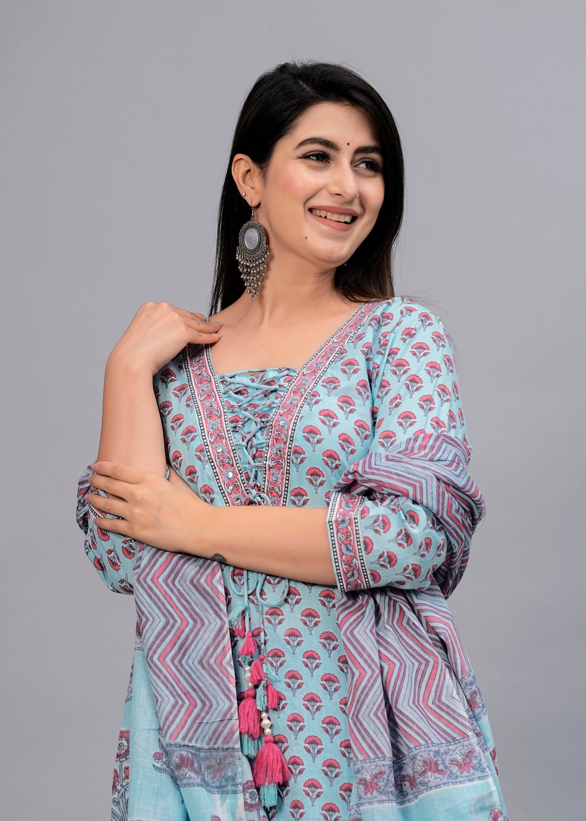 Women Turquoise Blue Floral Printed Kurta with Trousers & Dupatta