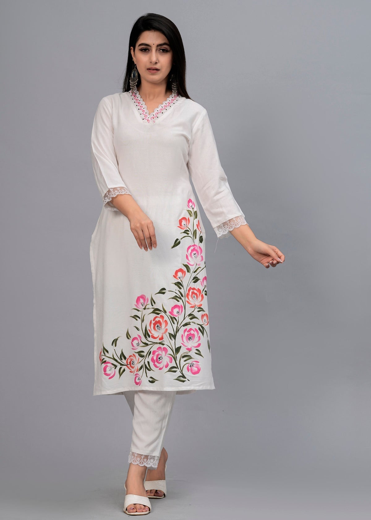 Women White Floral Printed Kurta with Trousers & Dupatta