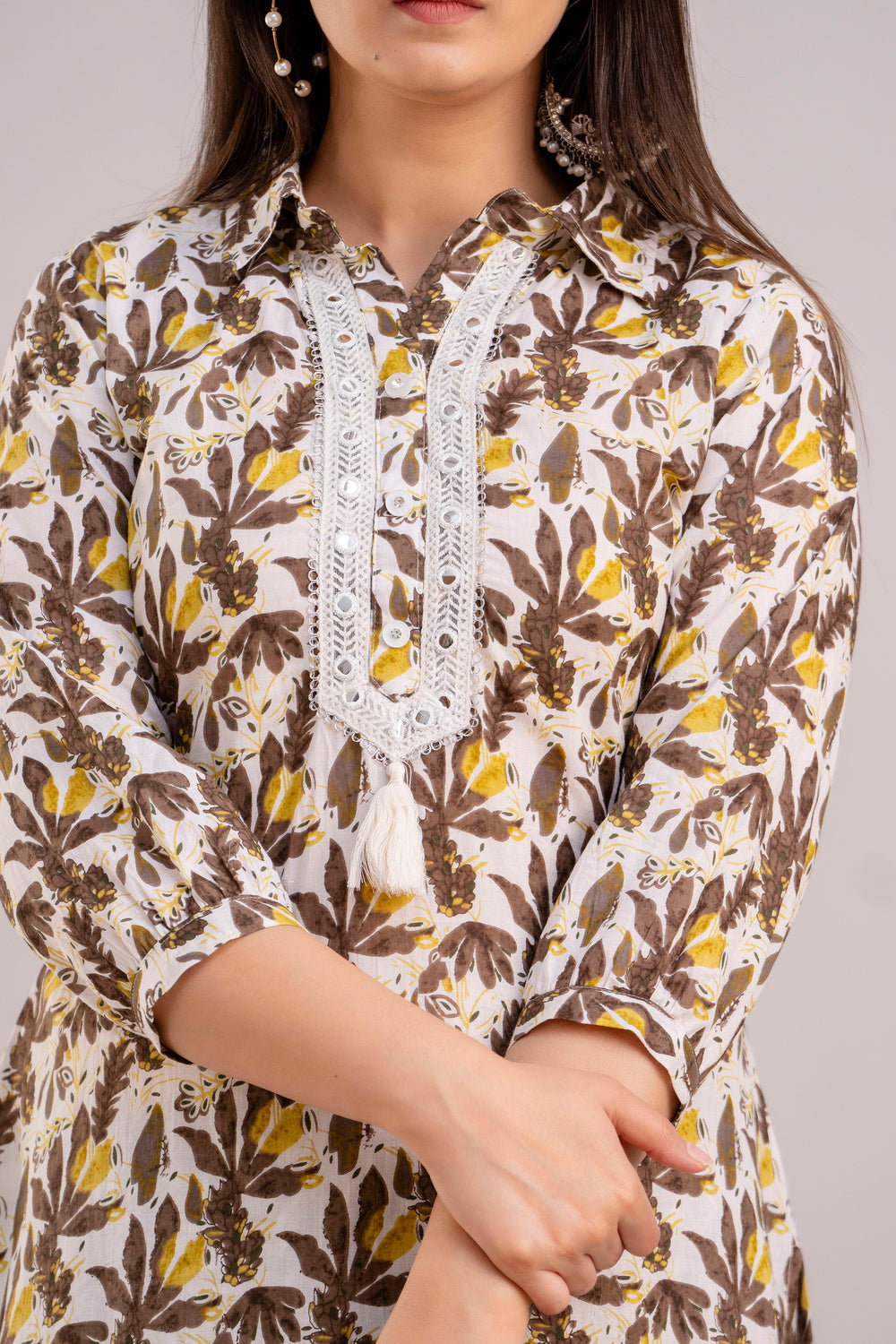 Women Brown & White Floral Printed Kurta with Pyjamas & Dupatta