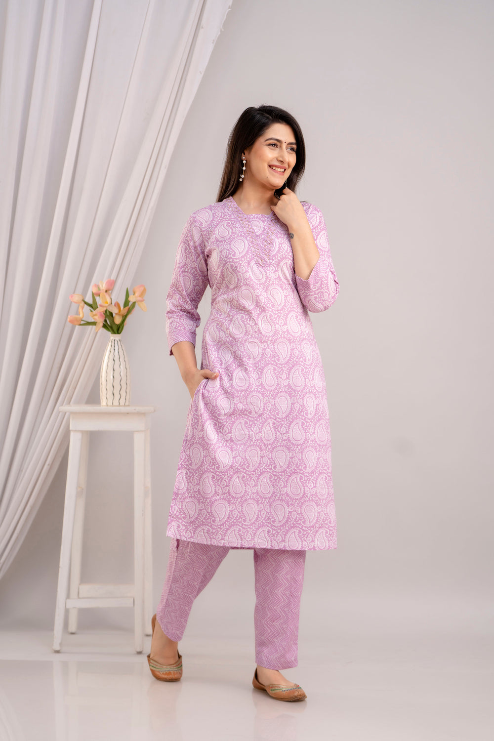 Women Lavender Paisley Printed Kurta with Trousers & Dupatta