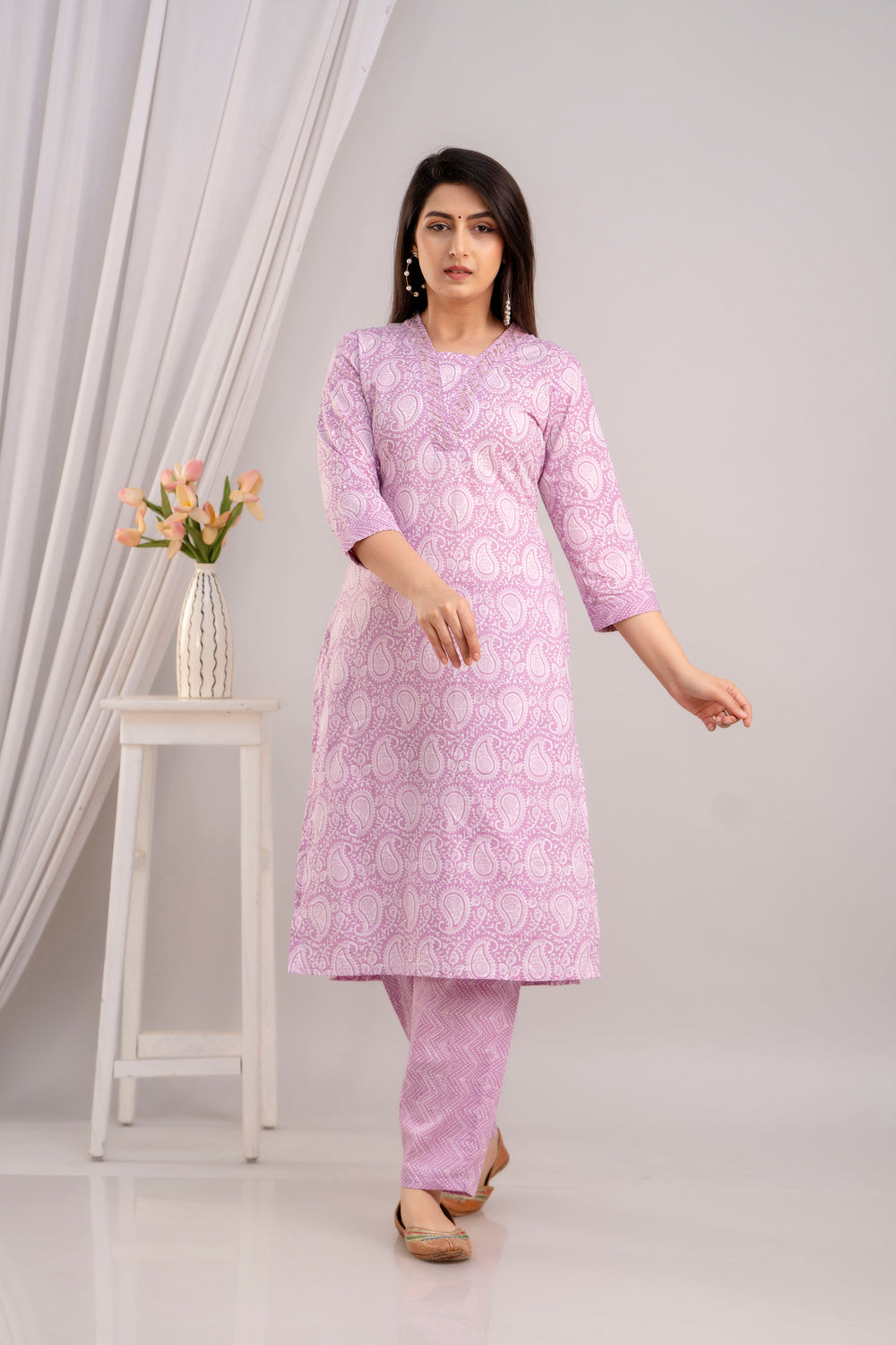 Women Lavender Paisley Printed Kurta with Trousers & Dupatta