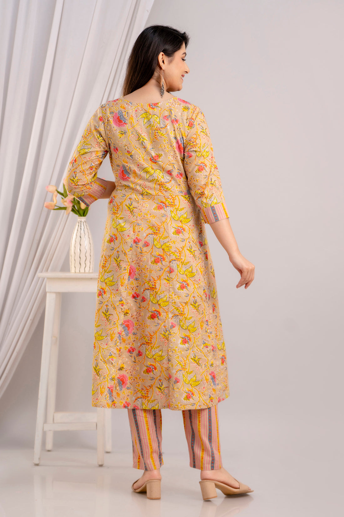 Women Fawn & Multi Floral Printed Kurta with Trousers & Dupatta