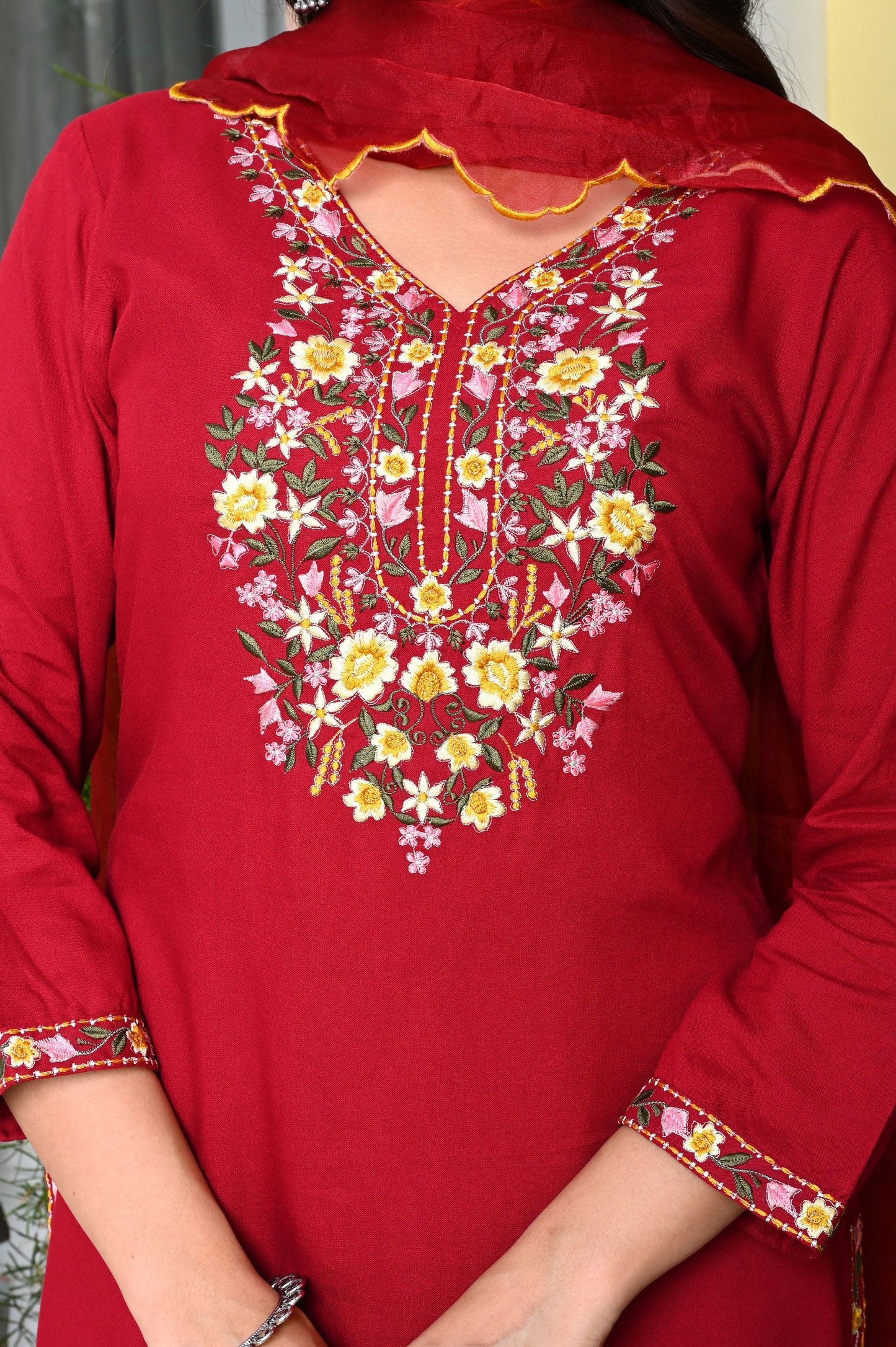 Red Heavy Floral Embroidered Rayon Kurta with Trousers & Organza Dupatta