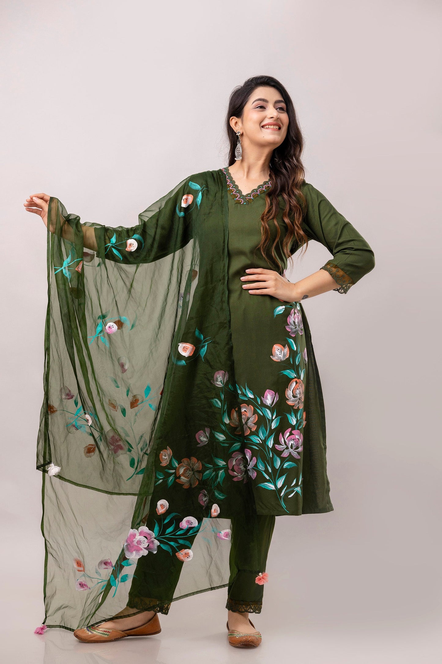 Women Green Floral Brush Painted Kurta with Trousers & Dupatta