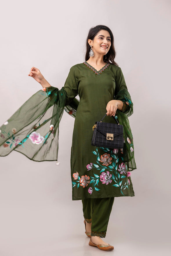 Women Green Floral Brush Painted Kurta with Trousers & Dupatta