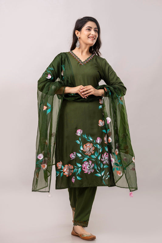 Women Green Floral Brush Painted Kurta with Trousers & Dupatta