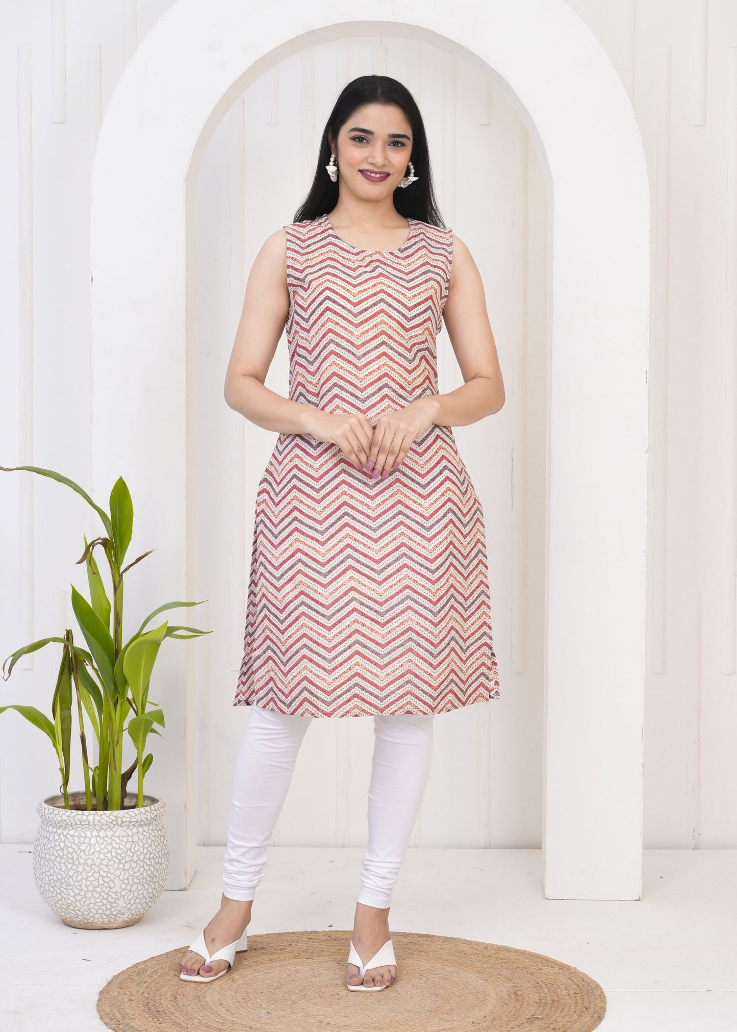 Women Multicolor Chevron/Zig Zag Pure Cotton Straight Kurti