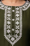 Women Dark Green & White Chawal Taka Embroidered Viscose Rayon Straight Kurti