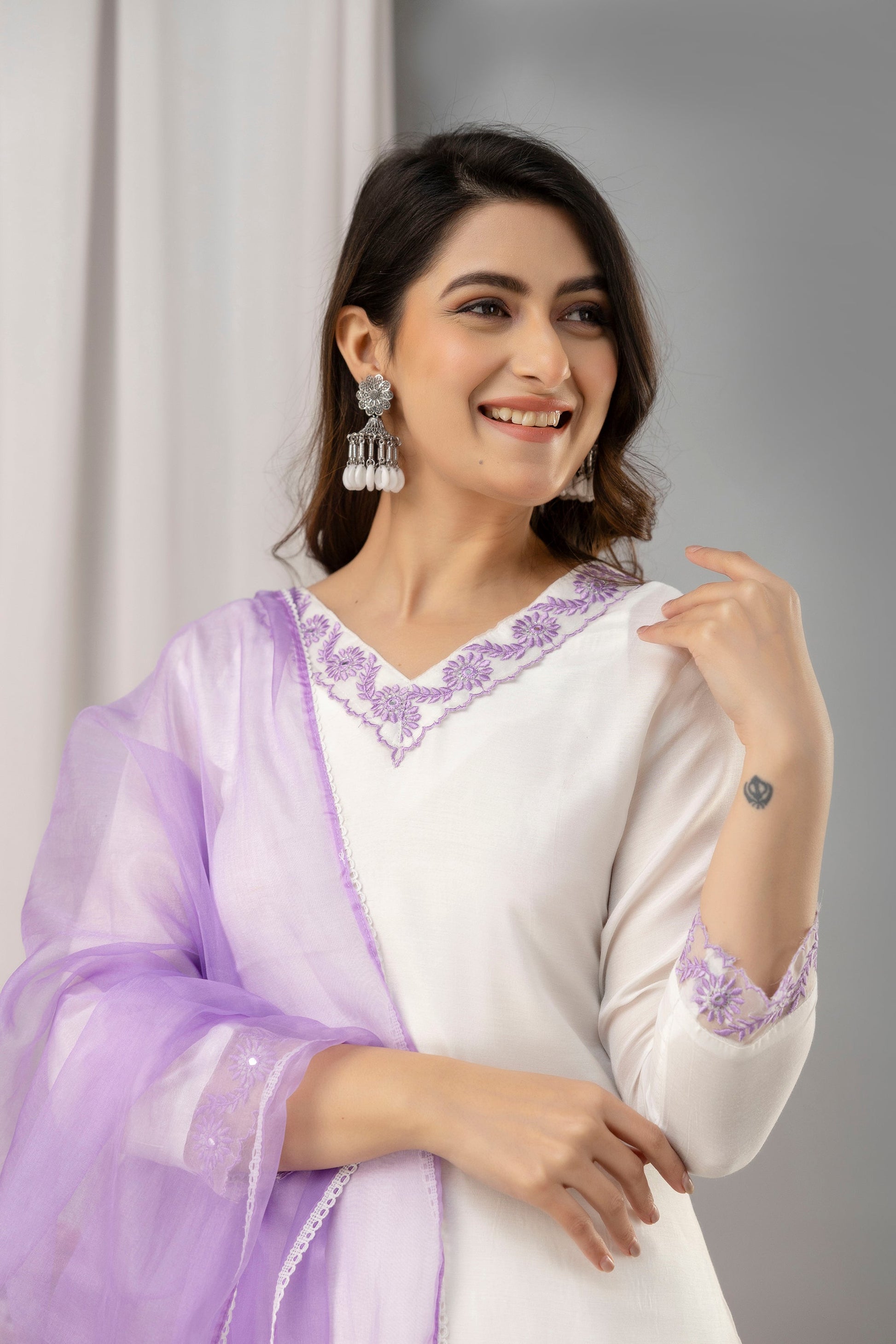 Women White & Violet Muslin Embroidered Kurta with Trousers & Dupatta