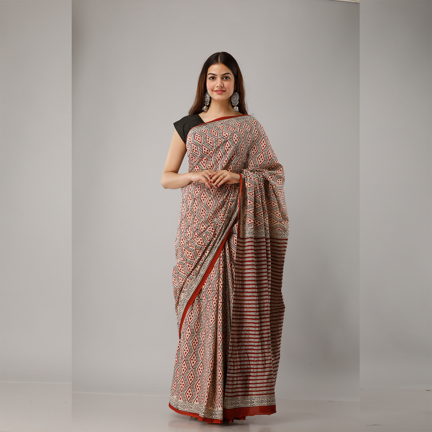 Maroon Diamond Printed Bagru Cotton Saree - Frionkandy