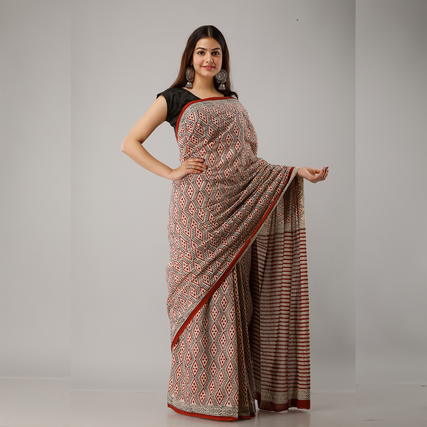 Maroon Diamond Printed Bagru Cotton Saree - Frionkandy