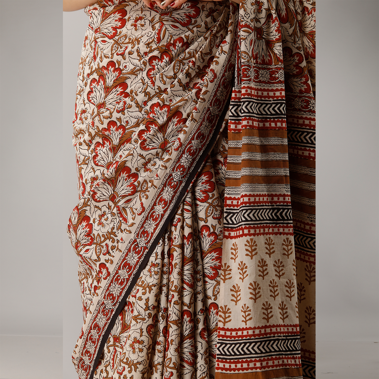 Floral Jaal Printed Bagru Cotton Saree - Frionkandy